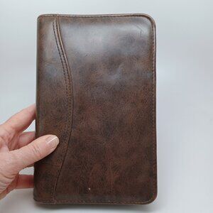Day Timer Planner Book Zip Around Organizer Brown Vinyl Six Ring 9" x 5.5"